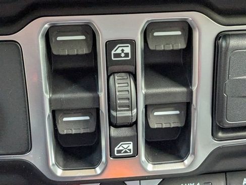New 2026 Jeep Gladiator Mojave AWD/4WD image 22