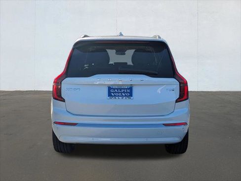 New 2026 Volvo XC90 T8 Ultra w/ Protection Package Premier AWD/4WD image 5