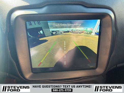 Used 2022 Jeep Renegade Latitude w/ Convenience Group AWD/4WD image 30