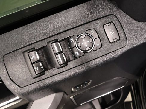 Certified 2022 Ford F450 Platinum w/ FX4 Off-Road Package image 12