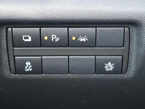 Used 2024 Nissan Versa S w/ Trunk Package image 13