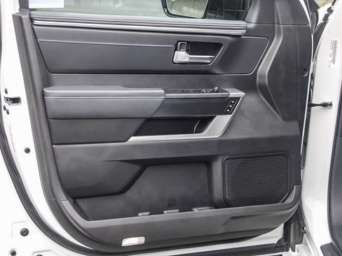 Used 2025 Toyota Tundra Platinum image 19