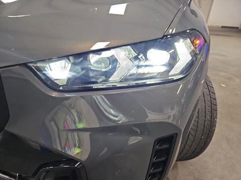 Used 2025 BMW X5 xDrive40i w/ M Sport Package image 33