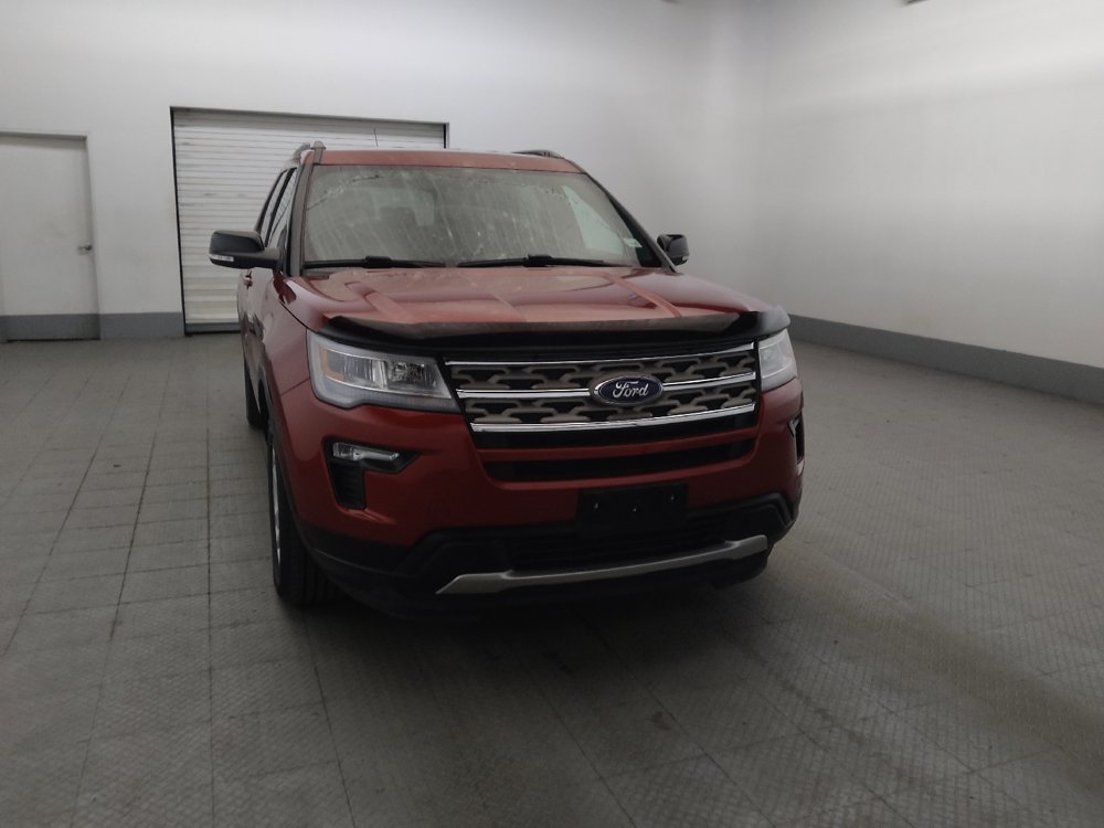 Used 2018 Ford Explorer XLT w/ Equipment Group 202A AWD/4WD image 14