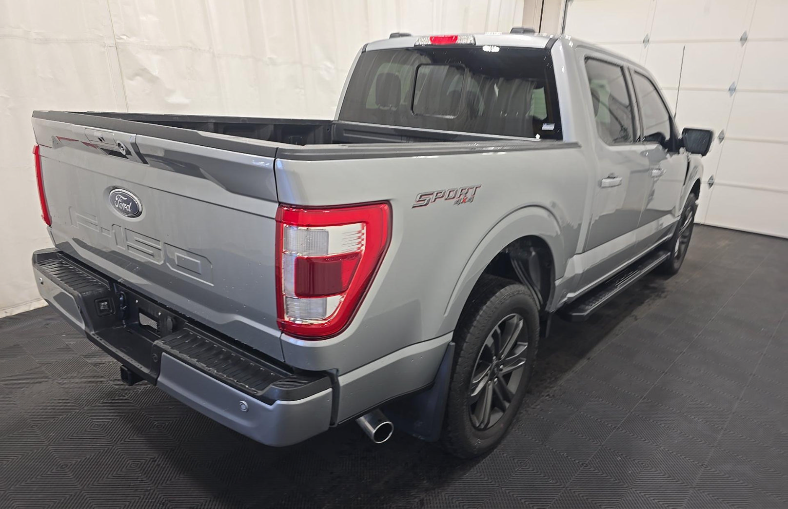 Used 2023 Ford F150 Lariat w/ Equipment Group 502A High AWD/4WD image 4