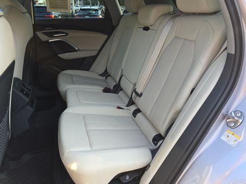 Used 2025 Audi Q5 Prestige AWD/4WD image 14