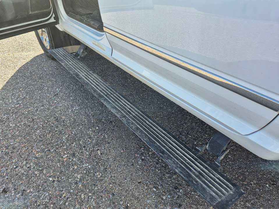 Used 2022 RAM 3500 Limited w/ Body Color Bumper Group AWD/4WD image 6