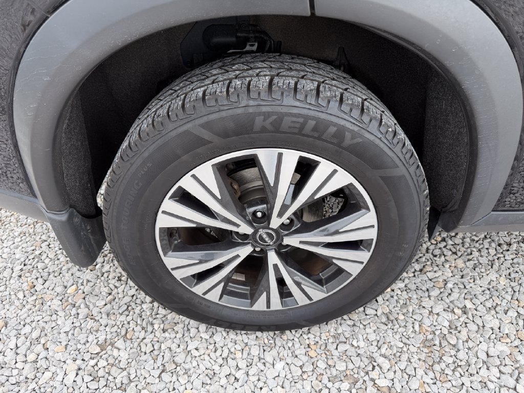 Used 2023 Nissan Rogue SV AWD/4WD image 29