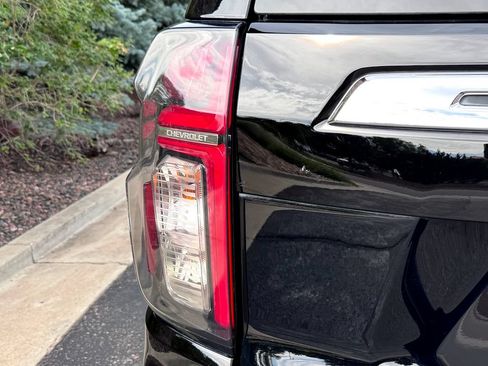 Used 2023 Chevrolet Tahoe LT w/ Luxury Package AWD/4WD image 8