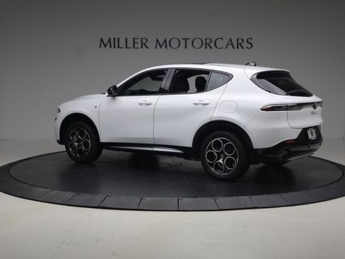 Used 2024 Alfa Romeo Tonale Ti w/ Premium Interior Package AWD/4WD image 3