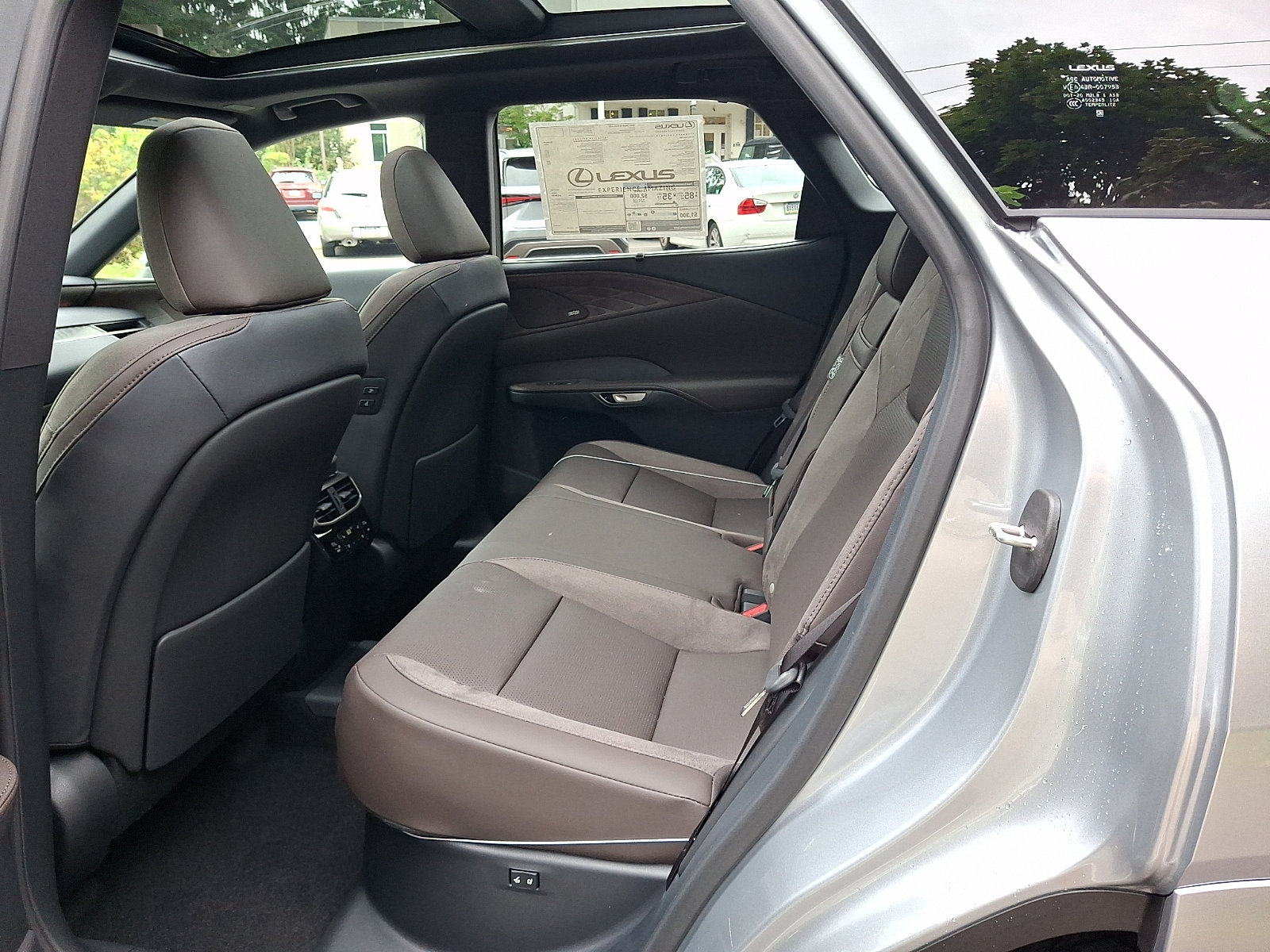 New 2026 Lexus RX 450h AWD w/ Convenience Package image 6