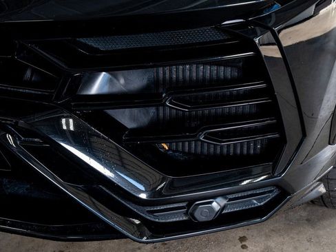 Used 2021 Lamborghini Urus image 14