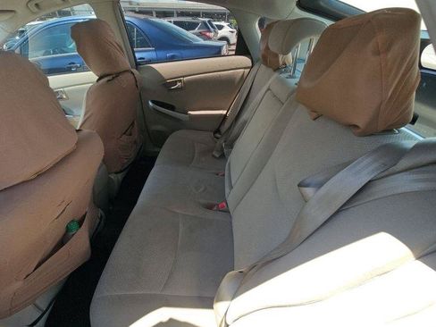 Used 2012 Toyota Prius Two FWD image 3