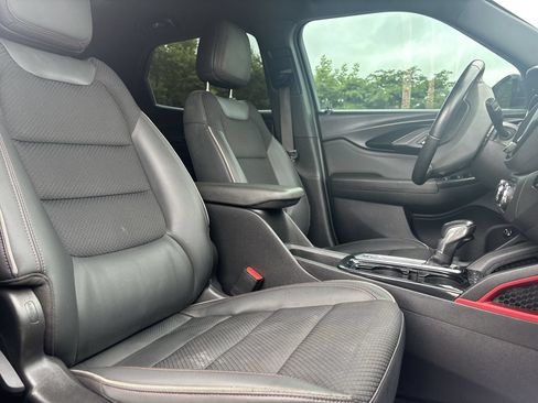 Used 2021 Chevrolet TrailBlazer RS w/ Sun and Liftgate Package FWD image 25