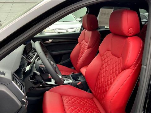 Certified 2025 Audi SQ5 Prestige image 8