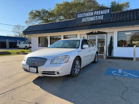Used 2011 Buick Lucerne Super image 1