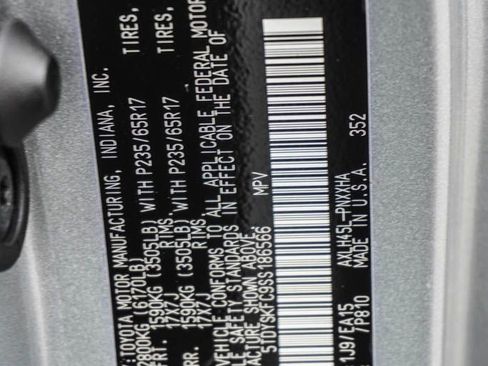 Used 2025 Toyota Sienna XLE AWD/4WD image 22