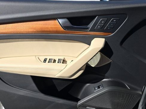 Certified 2023 Audi Q5 2.0T Premium Plus w/ Premium Plus Package image 18