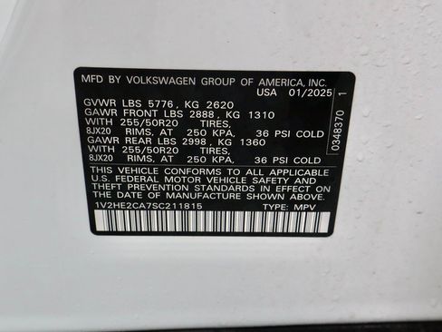 Used 2025 Volkswagen Atlas Cross Sport SE image 32