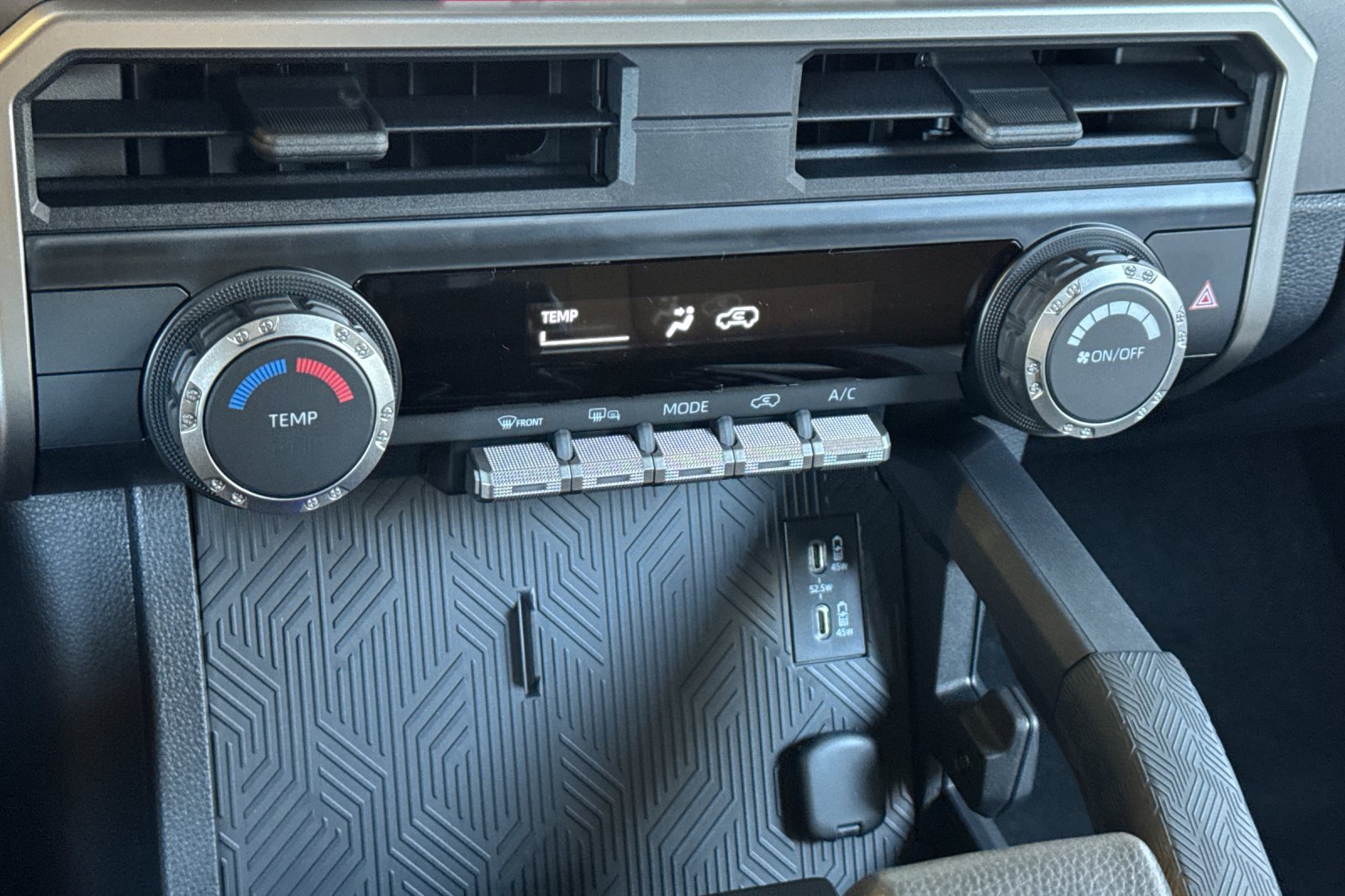 New 2026 Toyota 4Runner SR5 AWD/4WD image 18