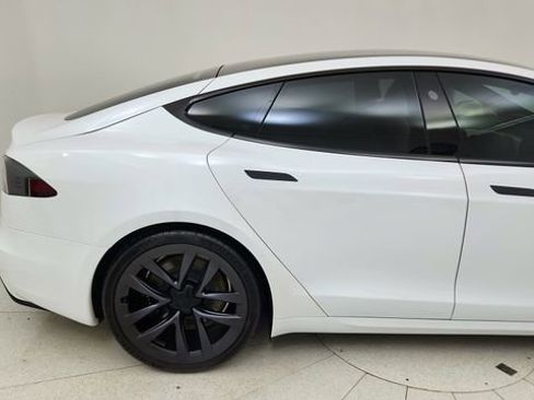 Used 2022 Tesla Model S Base image 7