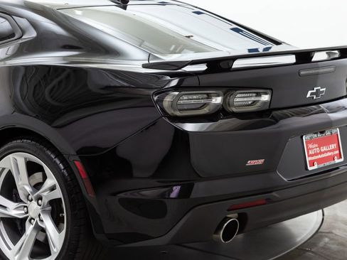 Used 2021 Chevrolet Camaro SS image 13