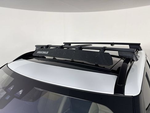 Used 2018 Land Rover Discovery HSE AWD/4WD image 37