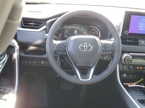 Certified 2025 Toyota RAV4 XLE w/ Convenience Package image 12
