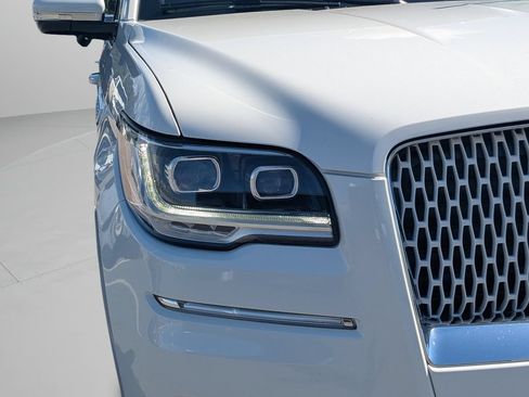 Used 2023 Lincoln Navigator L Reserve AWD/4WD image 8