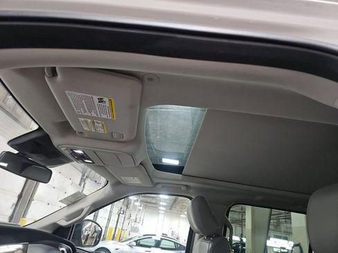 Used 2025 Ford Expedition Active image 10