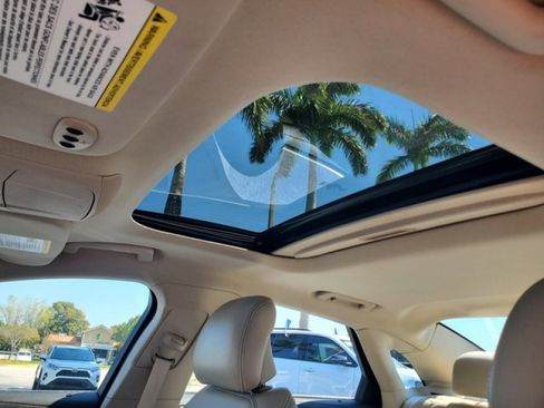 Used 2019 Lincoln MKZ Reserve image 10