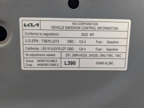 Used 2022 Kia Telluride EX w/ EX Premium Package image 25