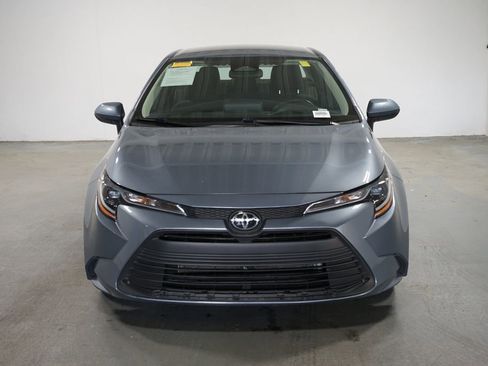 Used 2024 Toyota Corolla LE image 2