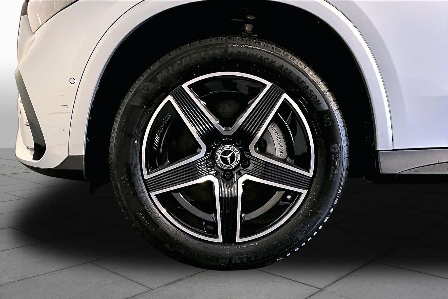 Certified 2024 Mercedes-Benz GLC 300 4MATIC image 11
