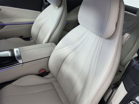 New 2026 Mercedes-Benz CLE 300 4MATIC Coupe image 8