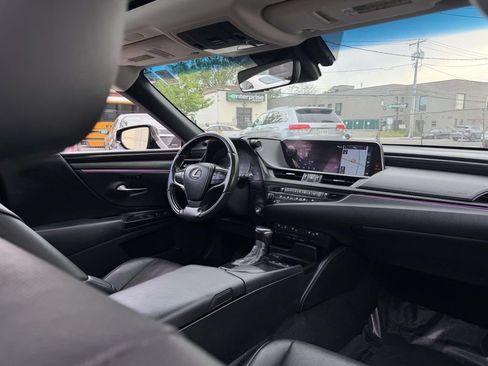 Used 2019 Lexus ES 350 w/ Premium Package FWD image 19