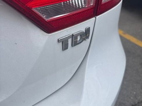 Used 2013 Volkswagen Passat TDI SE FWD image 6