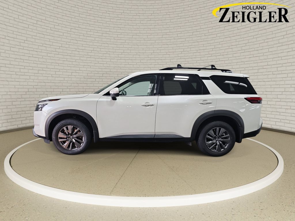 Certified 2024 Nissan Pathfinder SV AWD/4WD image 8