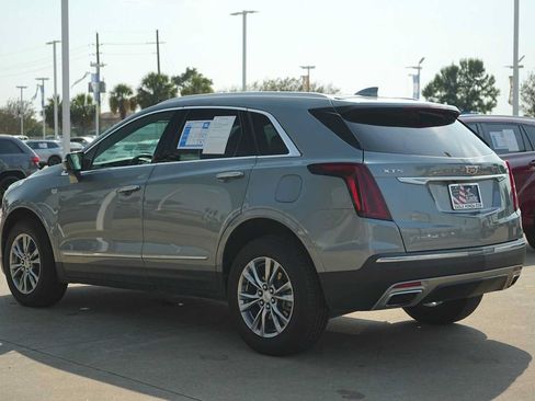 Used 2023 Cadillac XT5 Premium Luxury FWD image 4