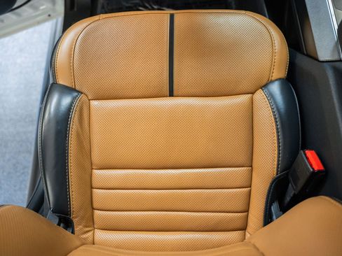 Used 2023 Ford F150 Platinum w/ FX4 Off-Road Package image 34