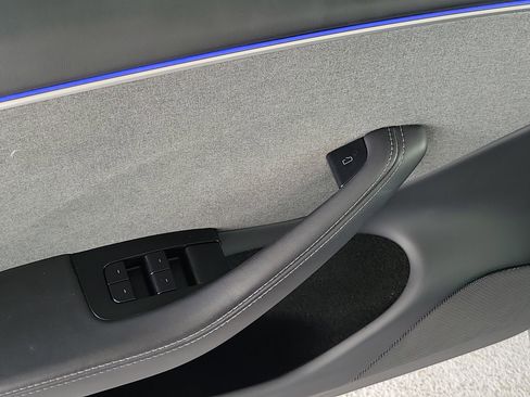 Used 2025 Tesla Model 3 Long Range RWD image 21