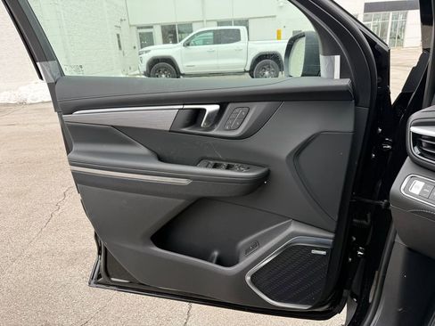 New 2026 Buick Enclave Preferred w/ Power Package image 23