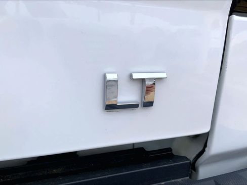 Used 2018 Chevrolet Silverado 1500 LT w/ Texas Edition AWD/4WD image 10