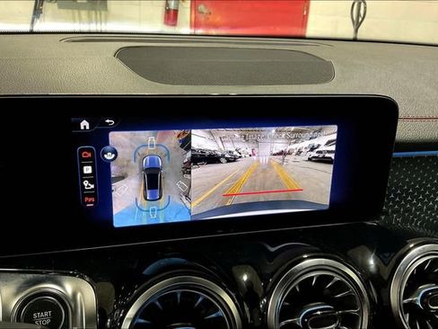 Used 2025 Mercedes-Benz EQB 300 4MATIC image 23