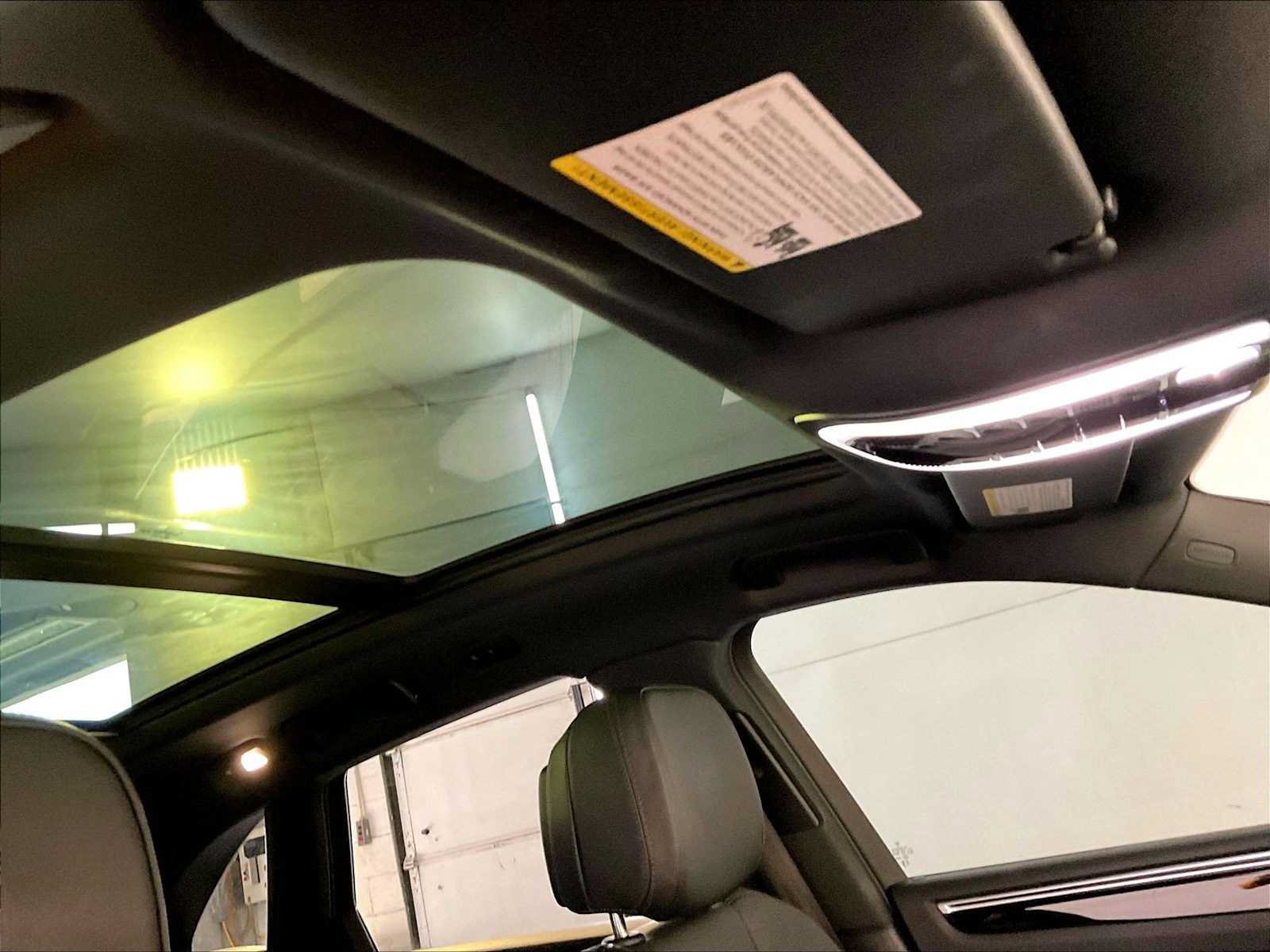 Certified 2023 Porsche Macan S AWD/4WD image 20