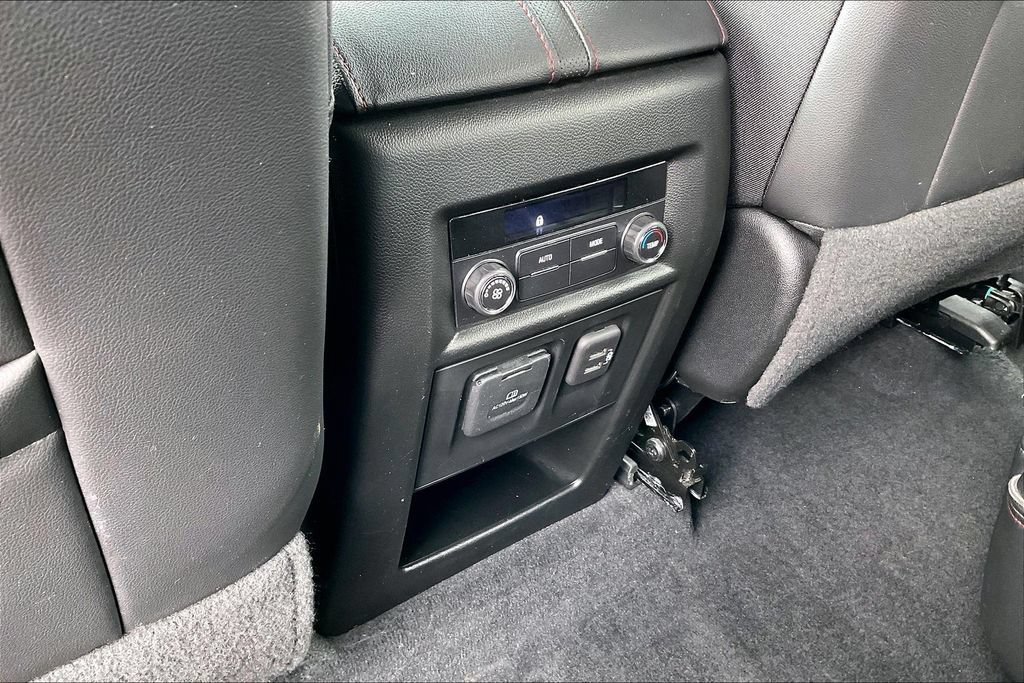 Used 2024 Chevrolet Traverse RS w/ LPO, Floor Liner Package AWD/4WD image 11