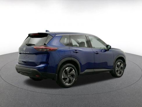 Used 2025 Nissan Rogue SV FWD image 10