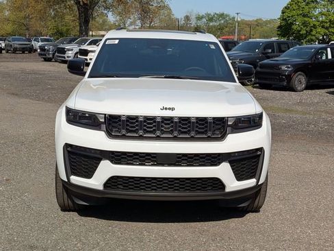 New 2026 Jeep Grand Cherokee L Limited AWD/4WD image 8