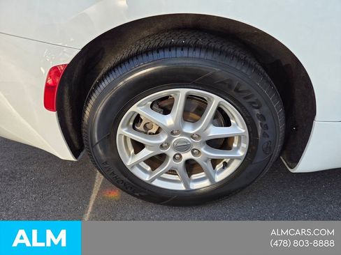 Used 2022 Chrysler Voyager LX FWD image 15
