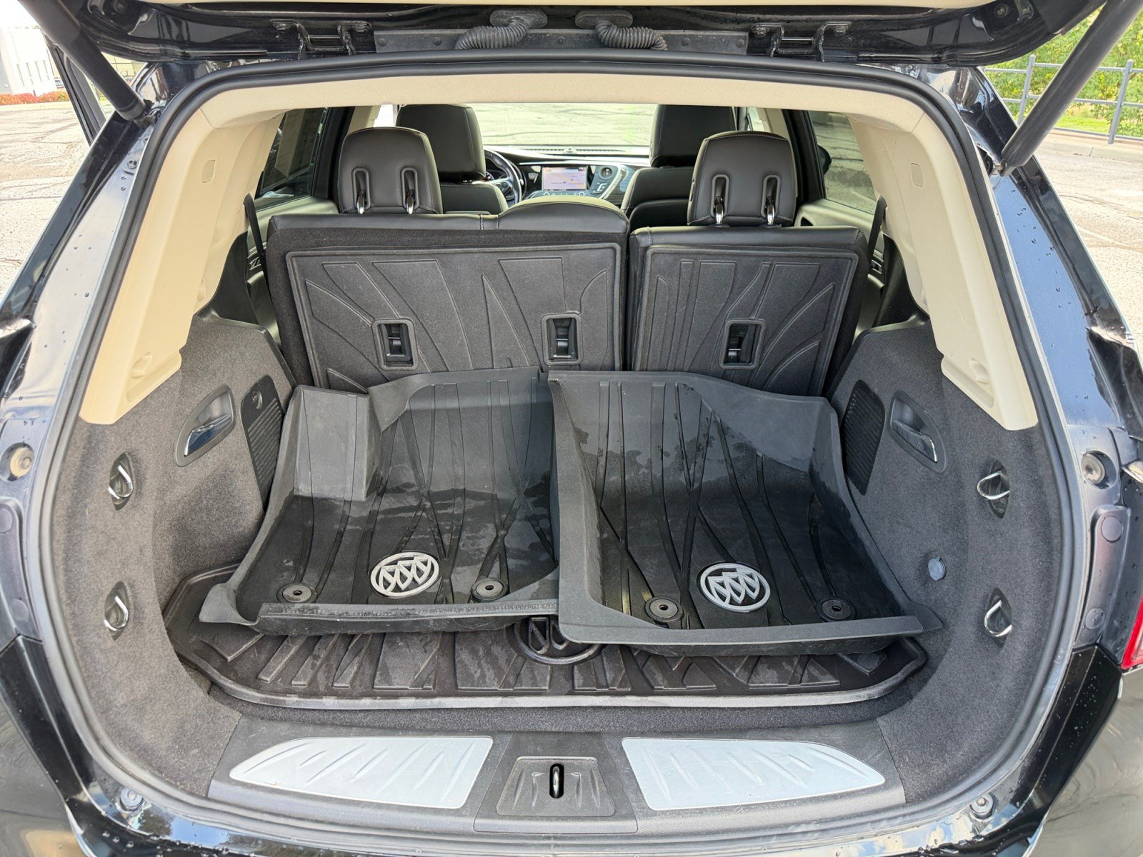 Used 2018 Buick Envision Premium w/ Driver Confidence Package AWD/4WD image 32